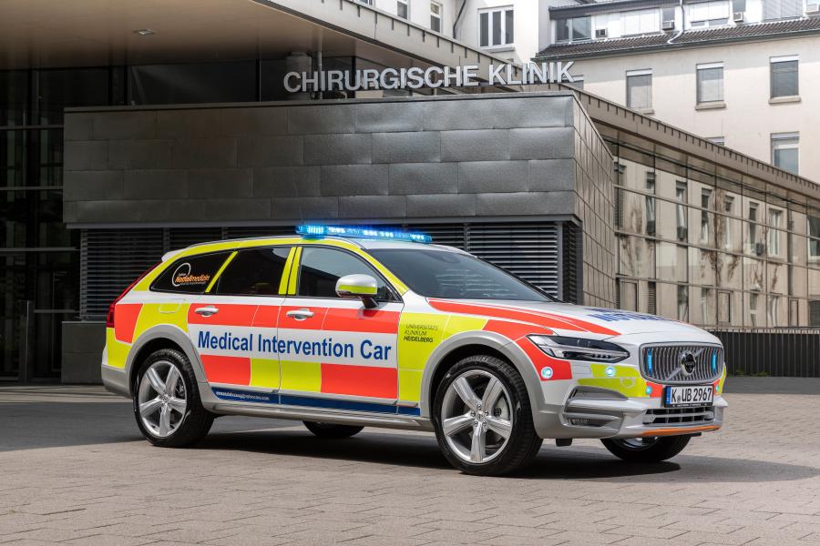 Volvo V90 Cross Country Medical Intervention Car 2019 года  (фото 1 из 6)